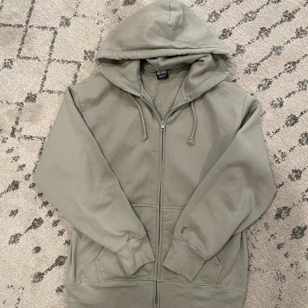 Like new, Aritzia Tna Extra Fleece Boyfriend Zip Up Hoodie, Size Small, Sage